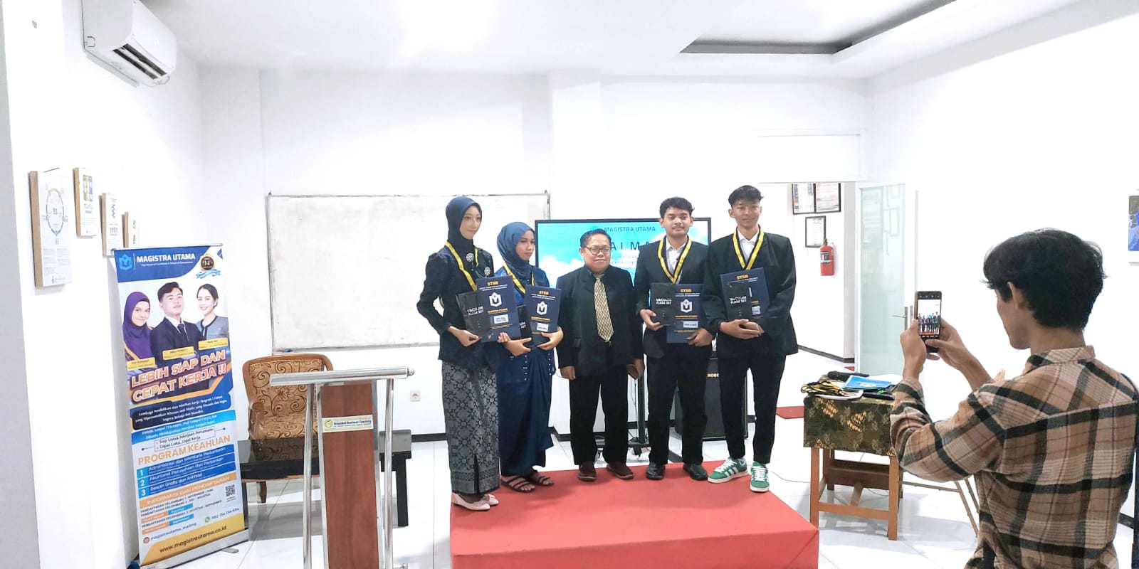 Program Pendidikan dan Pelatihan 1 Tahun di Magistra Utama Solusi Tepat untuk Membangun Karier Profesional dengan Cepat